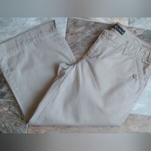 Wide leg Capri size 5
